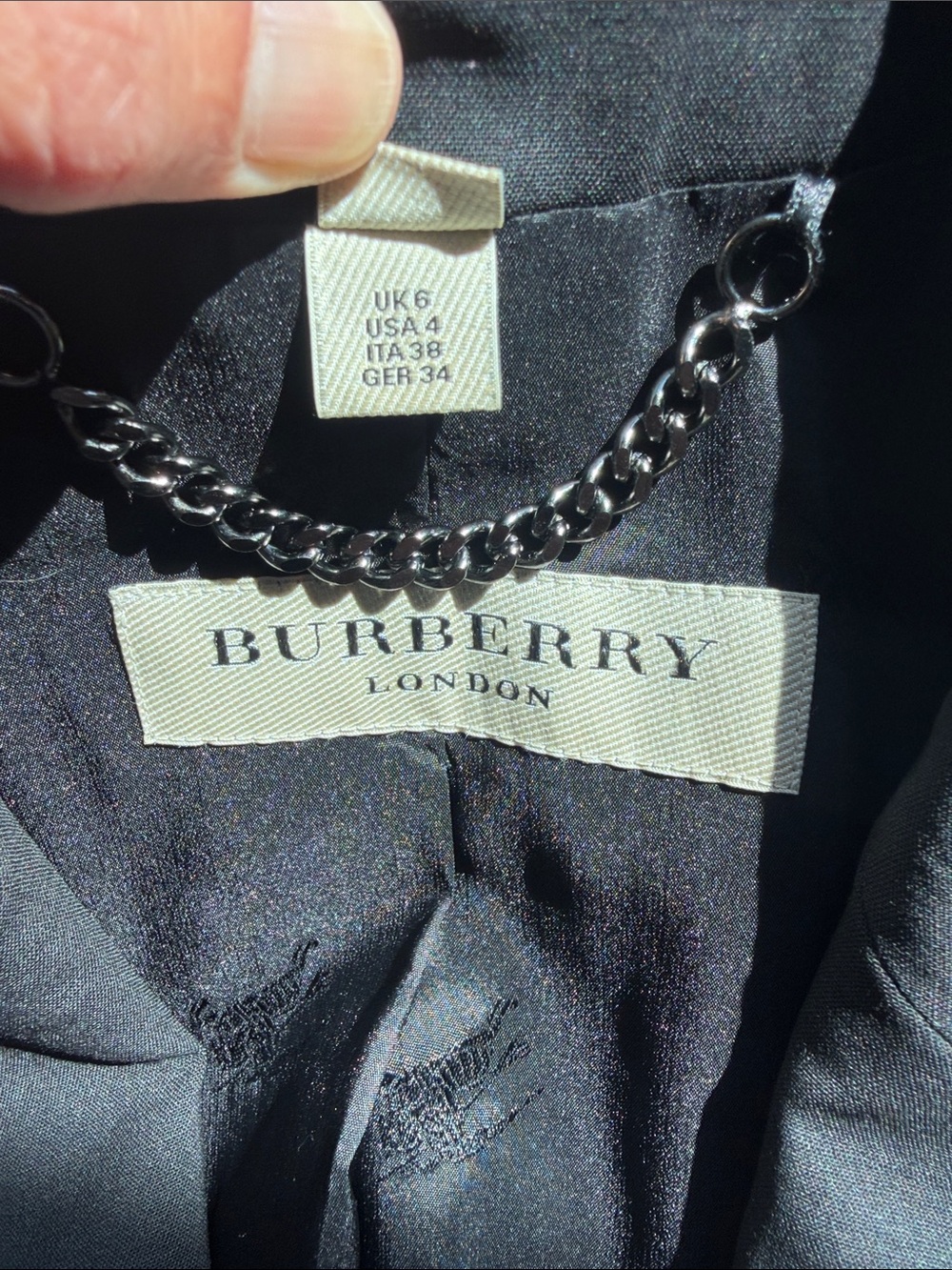 Burberry Black Single-Button Women's Tailored Blazer - Picture 3 of 7